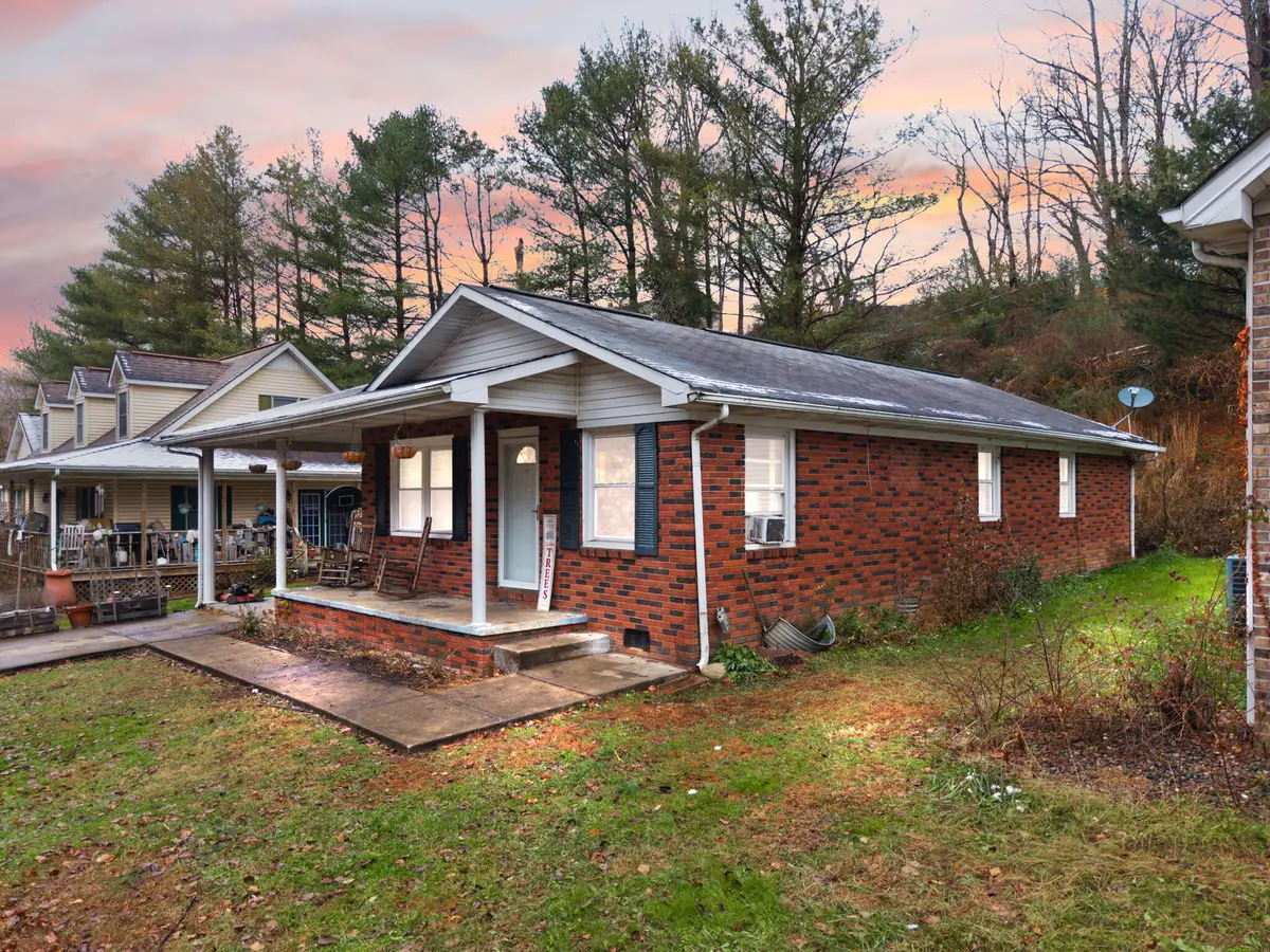 109 Railroad Avenue, Manchester, KY 40962 - Image #1