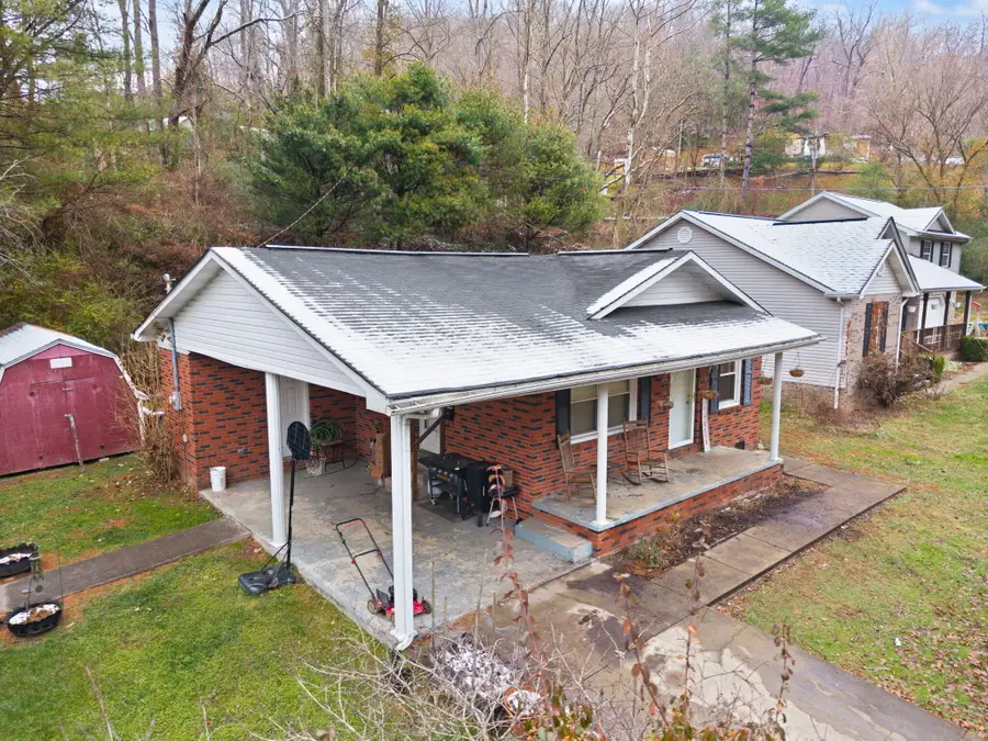 109 Railroad Avenue, Manchester, KY 40962 - Image #3