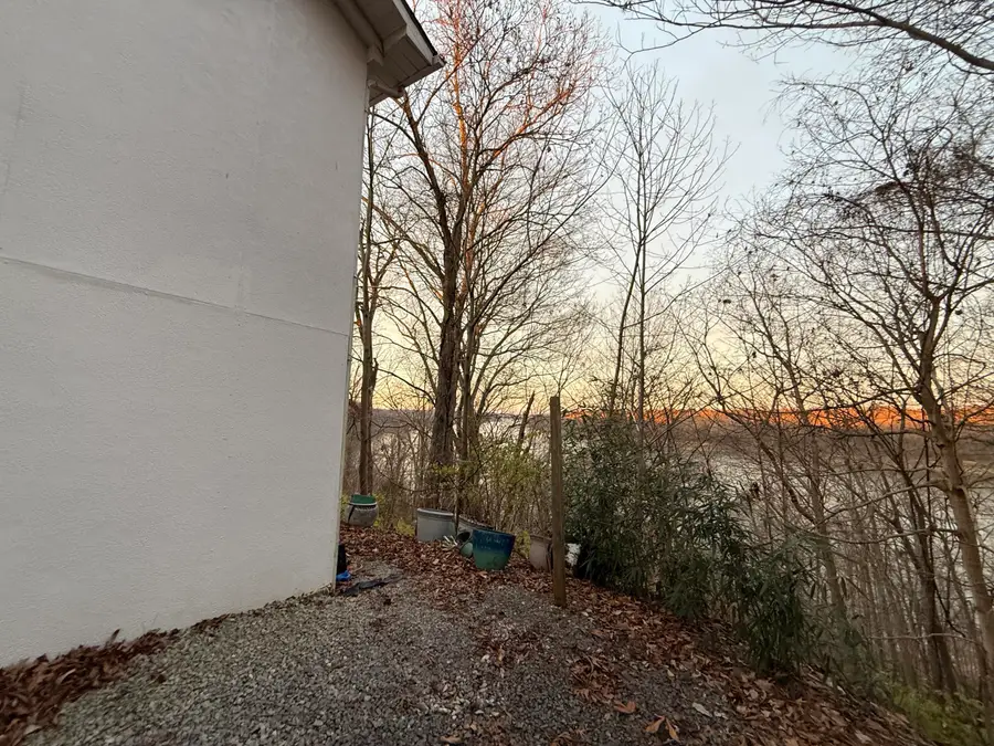 205 Old Waitsboro Road, Bronston, KY 42518 - Image #2