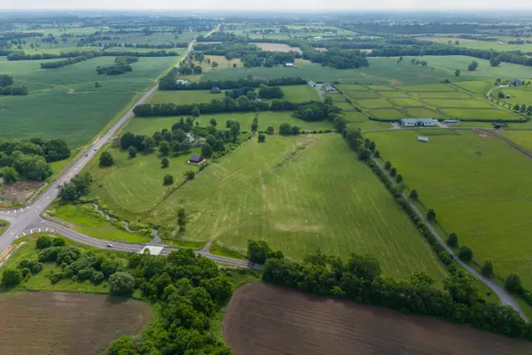 750 Elizabeth Station Road, Paris, KY 40361