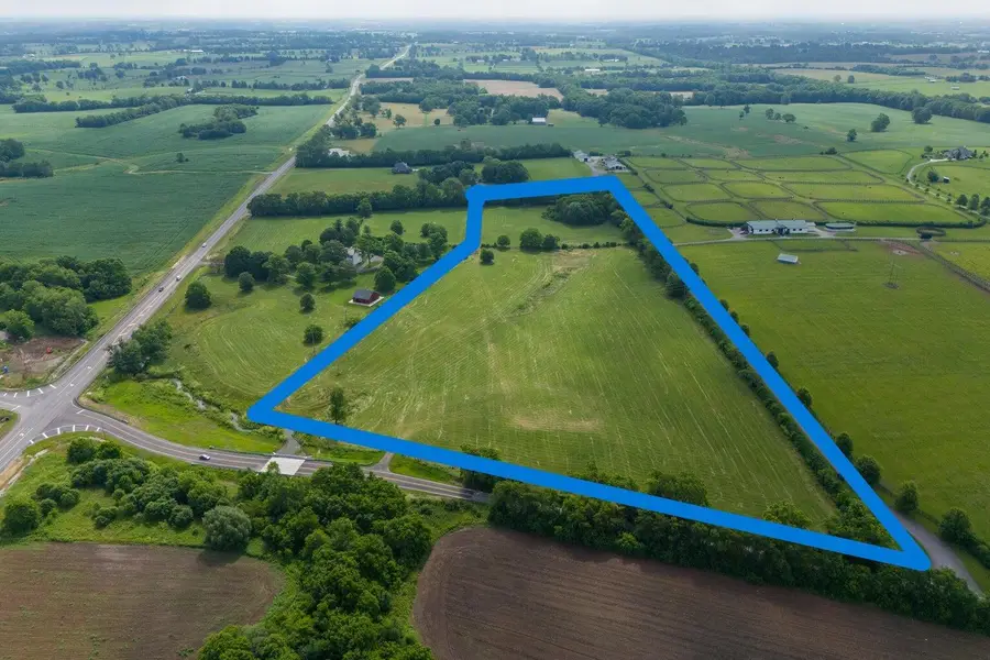 750 Elizabeth Station Road, Paris, KY 40361 - Image #2