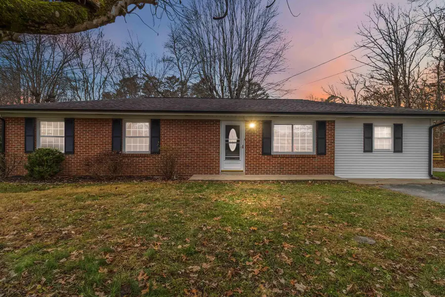 12 Ashley Avenue, Corbin, KY 40701 - Image #2