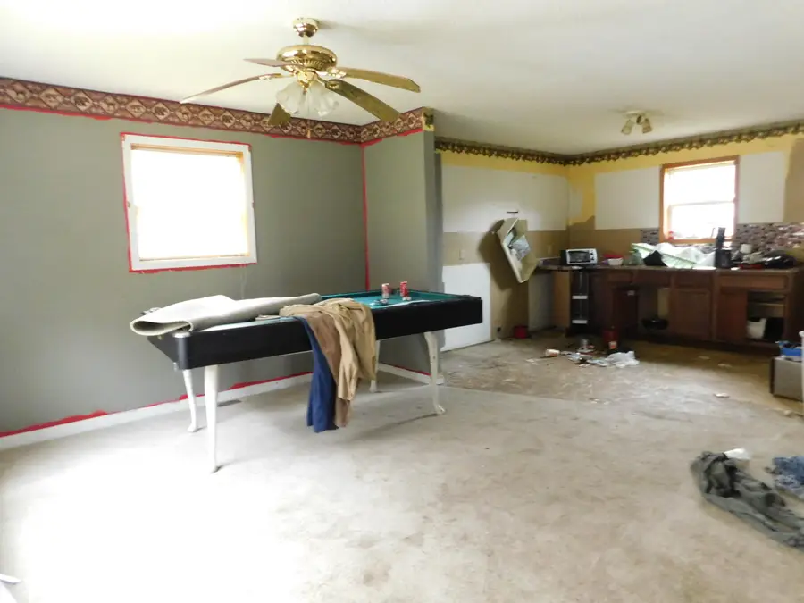 2139 Ky-215, Evarts, KY 40828 - Image #3