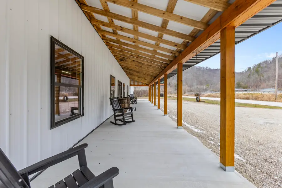 9585 Campton Road, Stanton, KY 40380 - Image #2