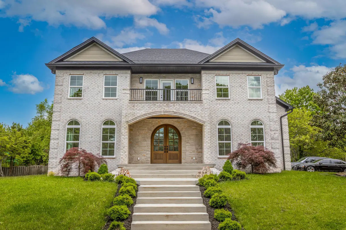 2269 Savannah Lane, Lexington, KY 40513 - Image #1