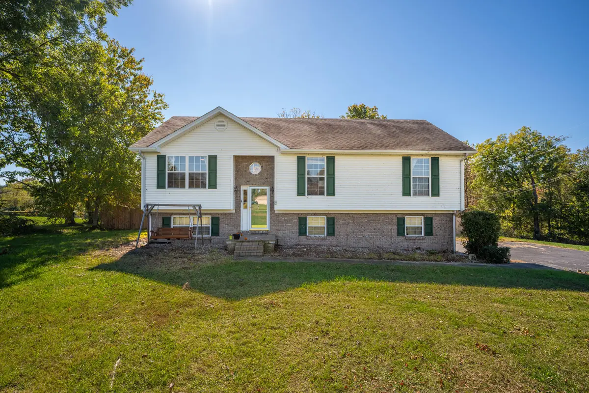 1014 Barker Lane W, Berea, KY 40403 - Image #1