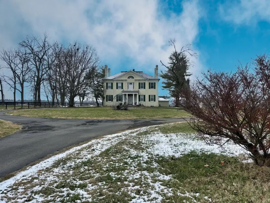 3504 Old Frankfort Pike, Versailles, KY 40383 - Image #2