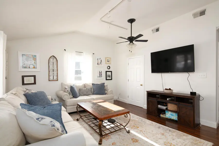 317 Douglas Court, Richmond, KY 40475 - Image #3