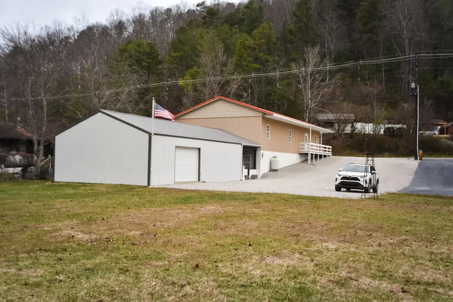447 Main Street N, McKee, KY 40447 - Image #3