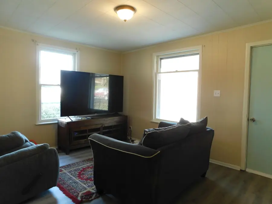 404 Mapother Street, Loyall, KY 40854 - Image #3