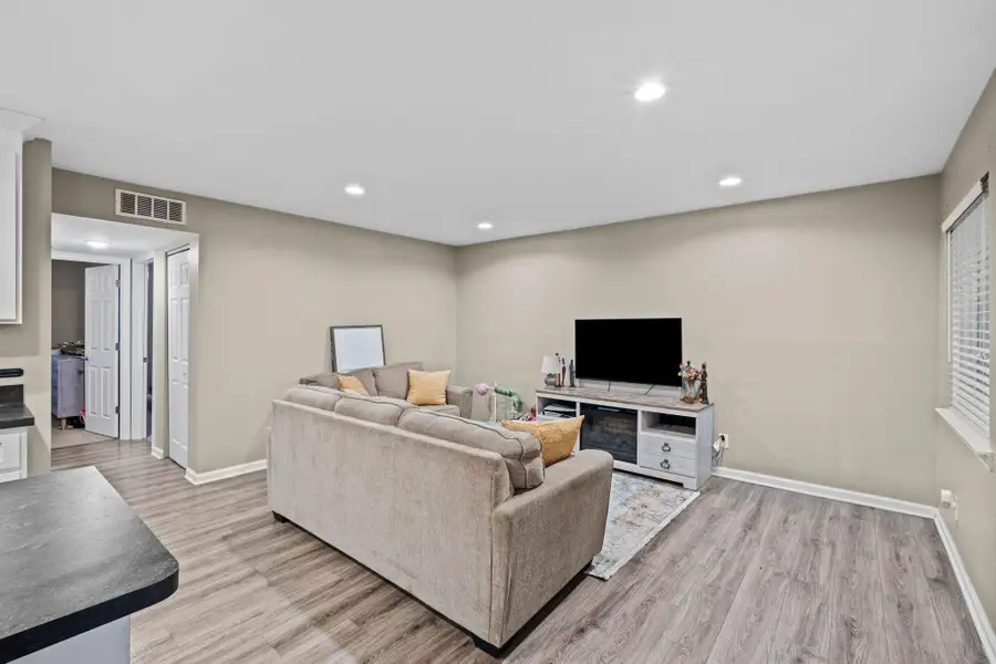 333 E 4th Street #B6, Frankfort, KY 40601 - Image #3