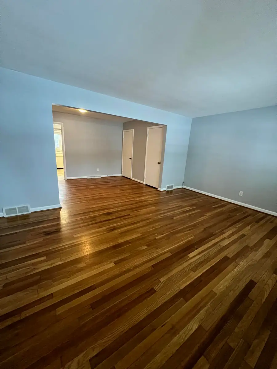 125-127 Greenbriar Road, Lexington, KY 40503 - Image #3