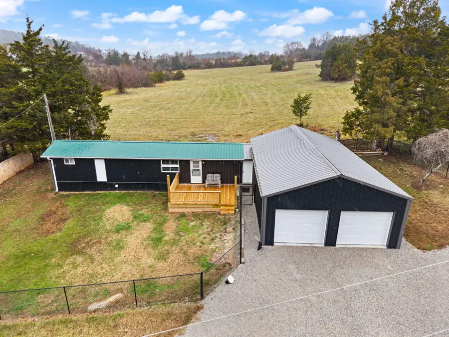 249 N Riverwood Road, Bronston, KY 42518 - Image #3