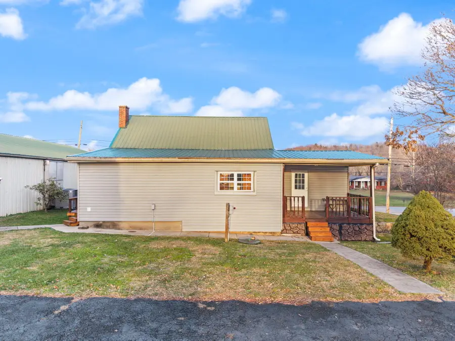 2435 N Laurel Road, London, KY 40741 - Image #2