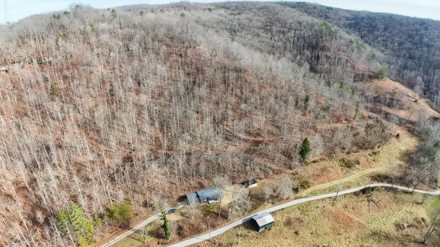 289 Hershel Gabbard Road, McKee, KY 40447 - Image #3
