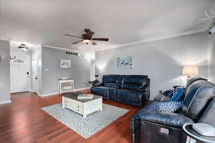 527 Sheffield Drive, Versailles, KY 40383 - #3