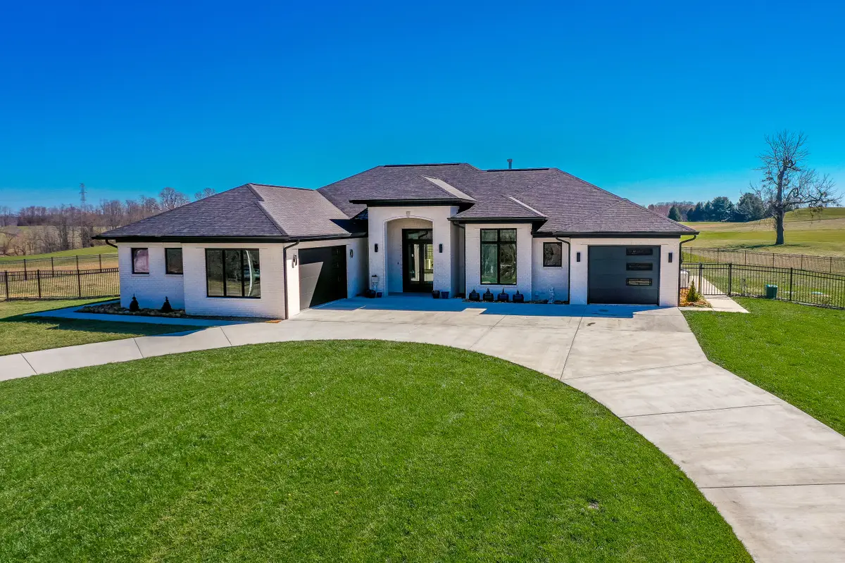 755 Hunter Drive, Lancaster, KY 40444 - Image #1