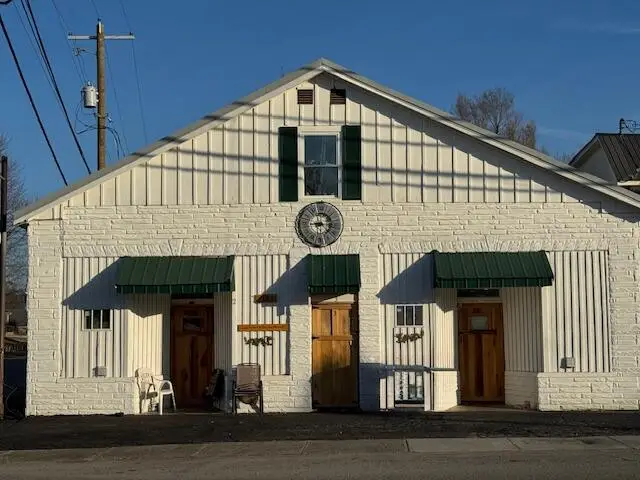 175 S Main Street, Whitley City, KY 42653 - Image #1