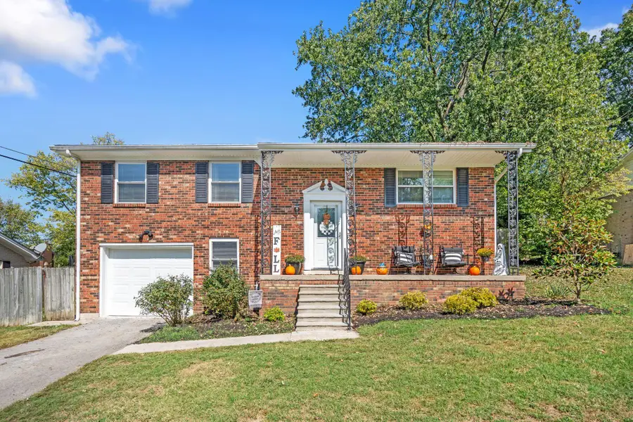 501 Ashley Drive, Harrodsburg, KY 40330 - Image #2