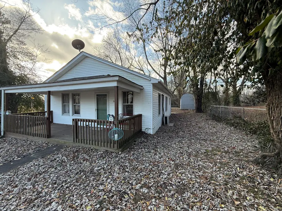 365 Maple Street, Russell Springs, KY 42642 - Image #2