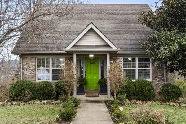 4728 Larissa Lane, Lexington, KY 40514