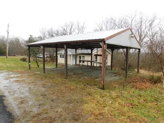 701 Lakeview Drive, Bloomfield, KY 40008 - Image #2