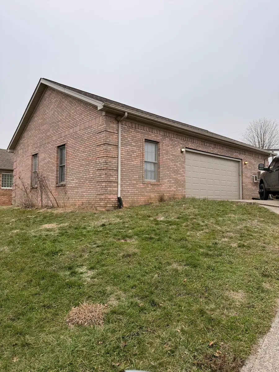 302 Willow Ridge Drive, Richmond, KY 40475 - Image #3