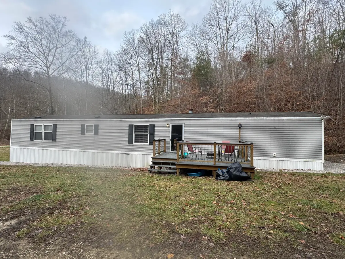 542 Shot Gun Hollow Road, Frenchburg, KY 40322 - Image #1