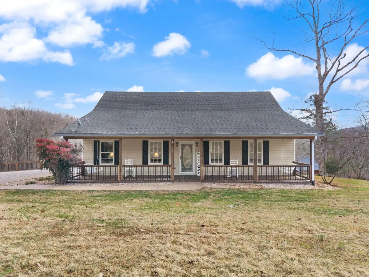 305 Lone Oak Road, Mount Vernon, KY 40456 - Image #1
