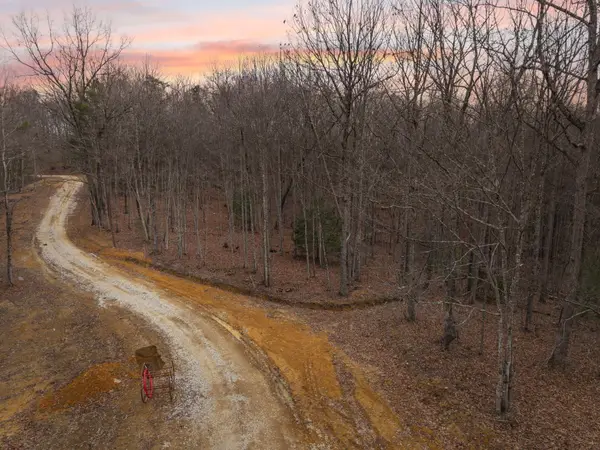 130 Eureka Loop, Zoe, KY 41397