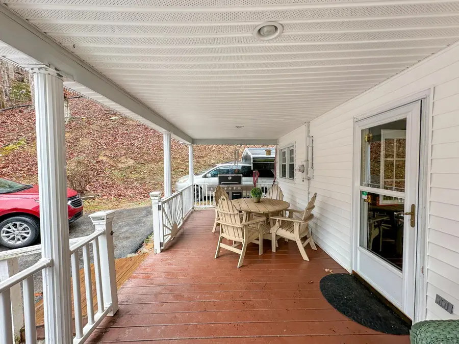 10810 406 Highway, Roark, KY 40979 - Image #3