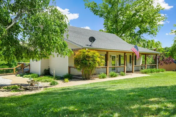 305 Lone Oak Road, Mt Vernon, KY 40456