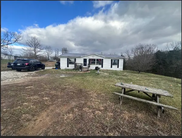 114 Iron Works Road, Irvine, KY 40336