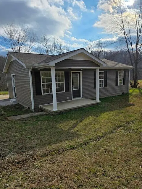 1735 Robinson Creek Road, Manchester, KY 40962 - Image #1