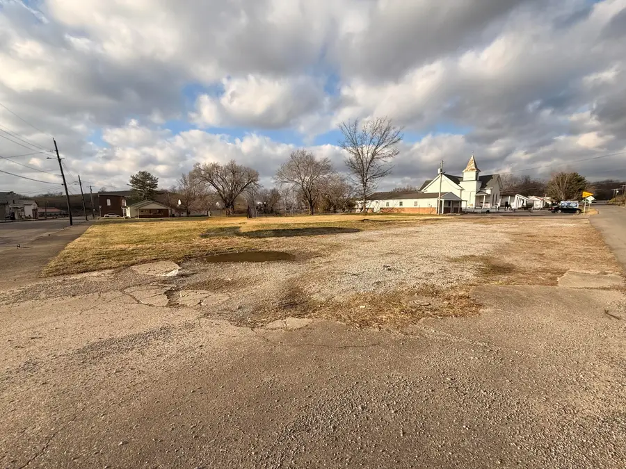 2765 Ky 198, Stanford, KY 40484 - Image #2