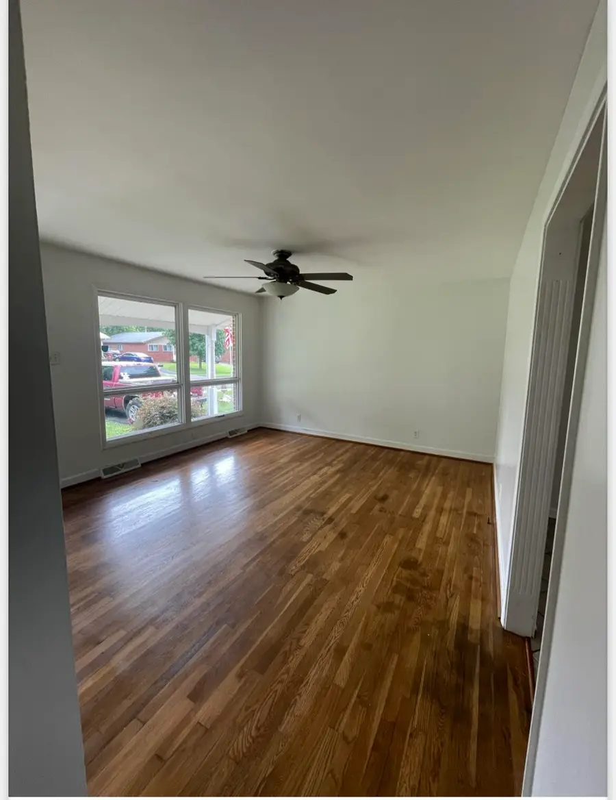 668 Marshall Lane, Lexington, KY 40505 - Image #2