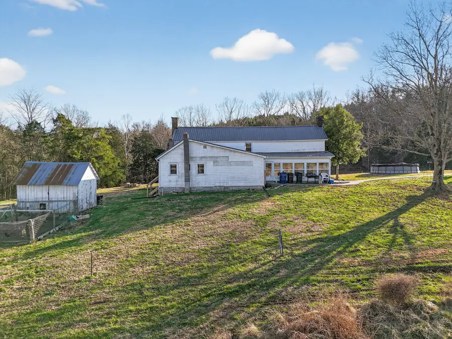 375 Ron Thompson Road, Hardyville, KY 42746 - Image #2