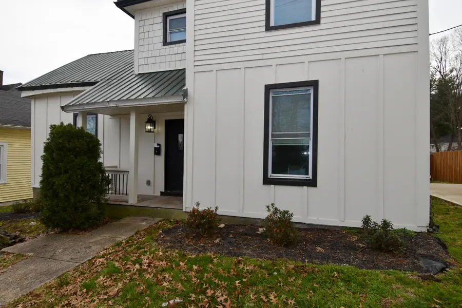 718 W Lexington Avenue, Danville, KY 40422 - Image #2