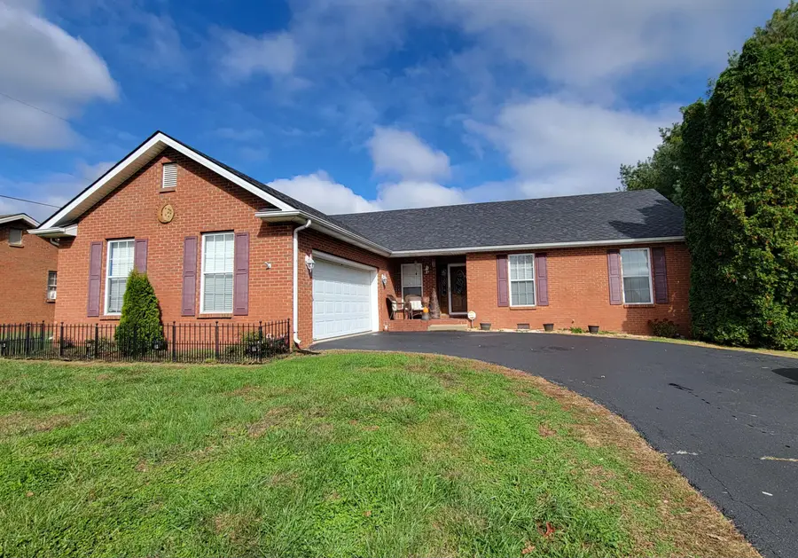 100 Devonne. Drive, Mount Sterling, KY 40353 - Image #2
