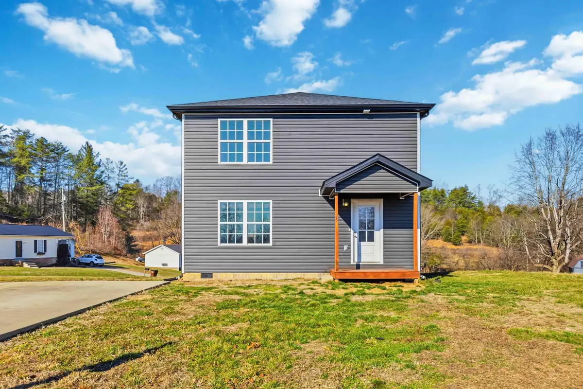 29 Rhonda Kay Drive, Irvine, KY 40336 - Image #1