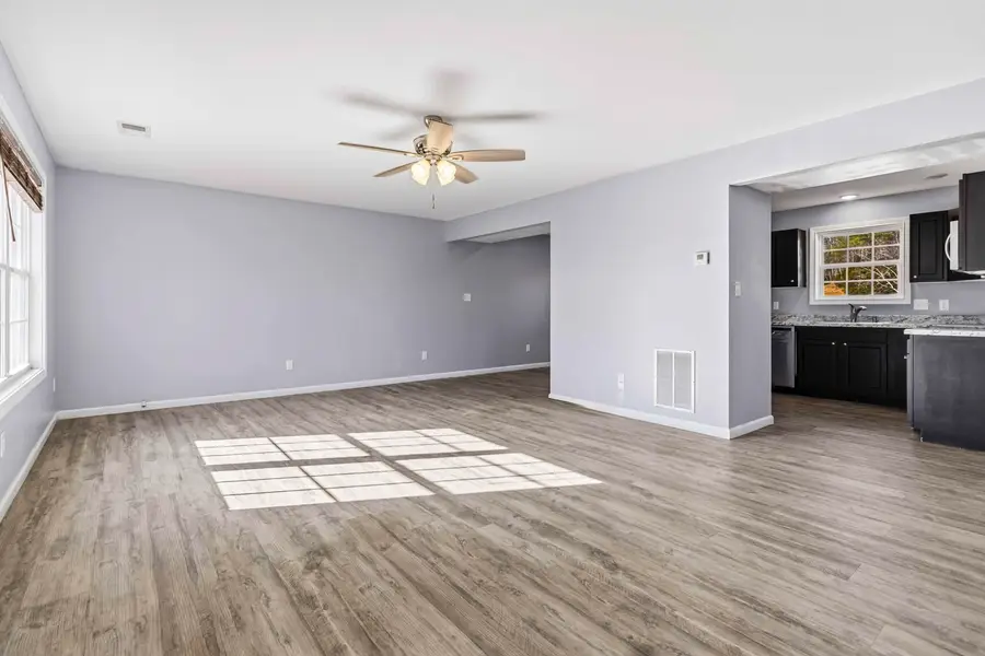 29 Rhonda Kay Drive, Irvine, KY 40336 - Image #2