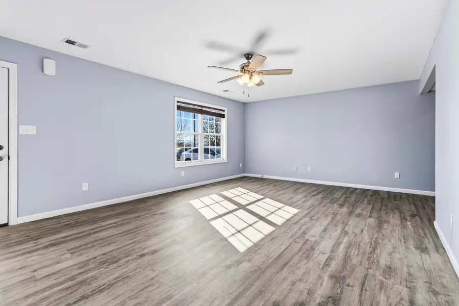 29 Rhonda Kay Drive, Irvine, KY 40336 - Image #3