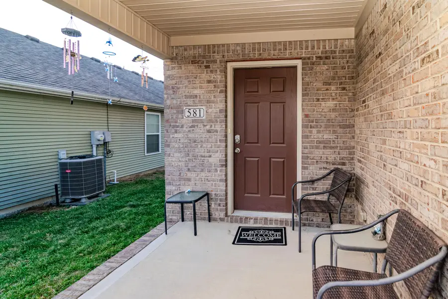 581 Lucille Drive, Lexington, KY 40511 - Image #2