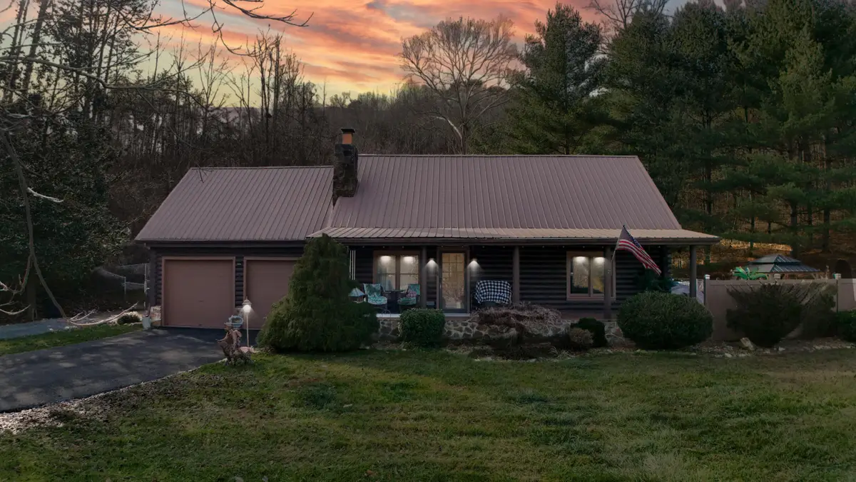 766 Old Flat Lick School Road, Flat Lick, KY 40935 - Image #1