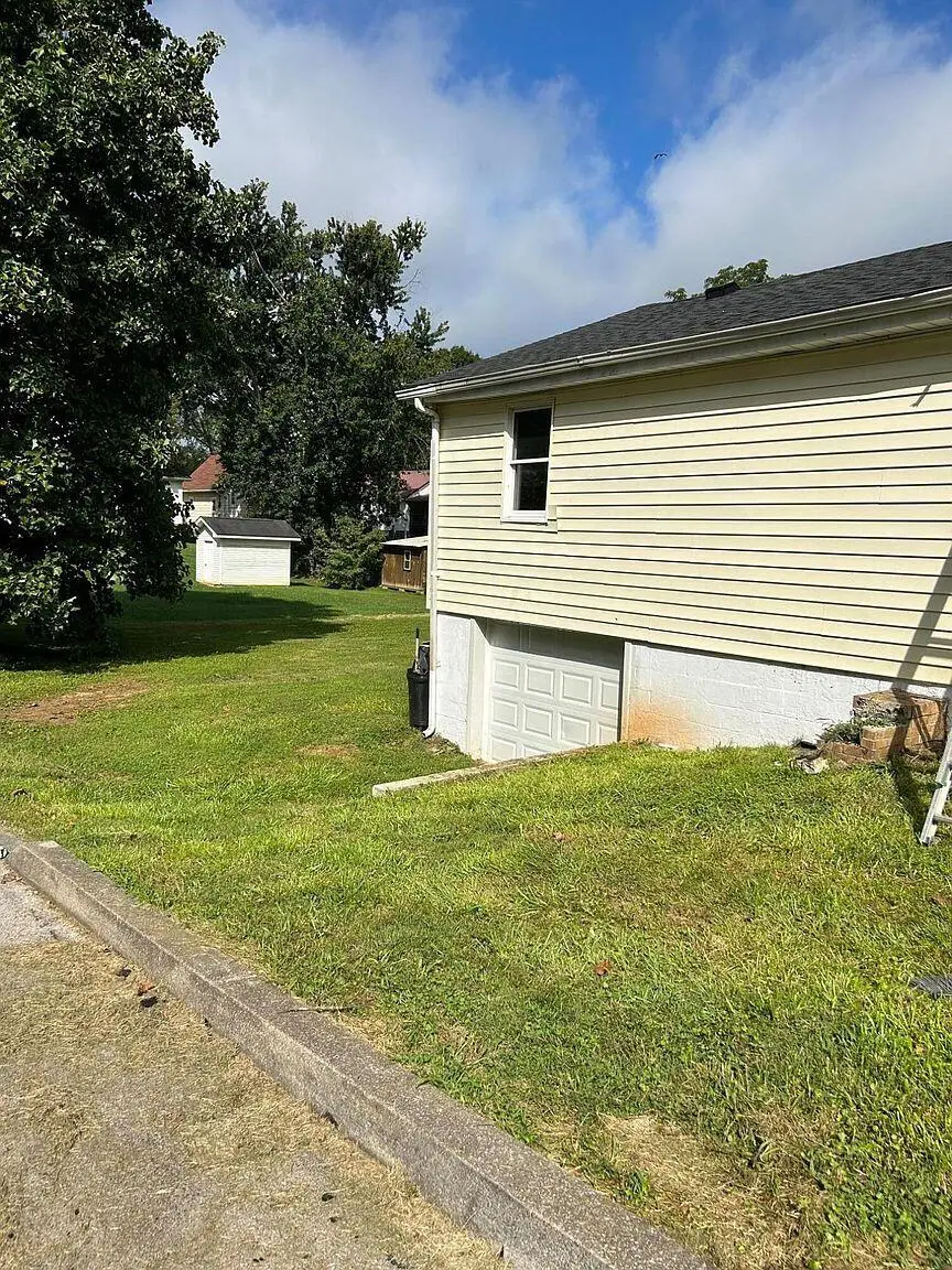 323 Hamilton Avenue, Somerset, KY 42501 - Image #3