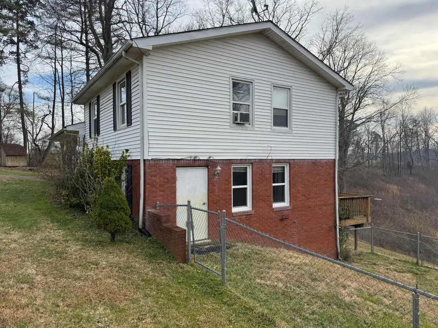 73 W Haven Drive, Williamsburg, KY 40769 - Image #2
