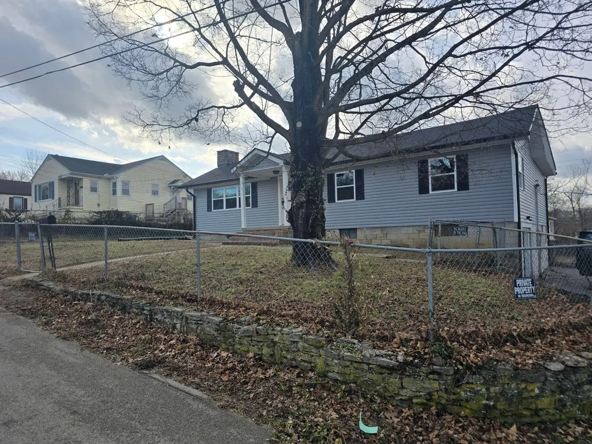 215 Harmon Street, Paris, KY 40361 - Image #1