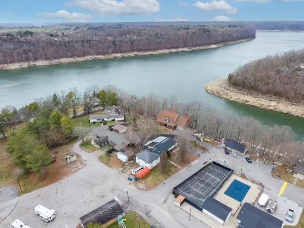 105 Villagers Resort Drive, Somerset, KY 42503