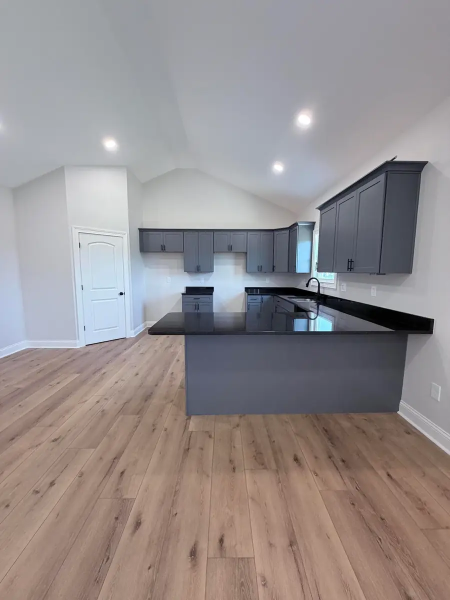 103 Linzi Way, Paris, KY 40361 - #3
