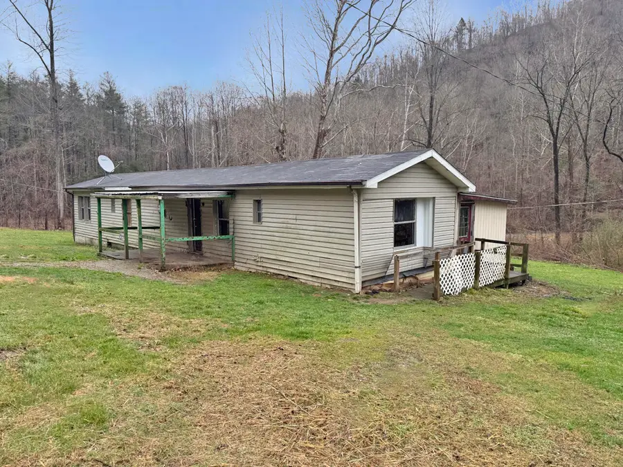 15872 Ky-38, Evarts, KY 40828 - Image #3